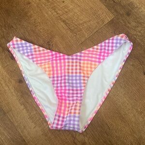 NWOT Xhilaration hot pink, purple, and orange checkered bikini bottom. Large
